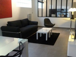 Aménagement d'un appartement à Biarritz (64) : peintures, revêtements de sol parquet stratifié